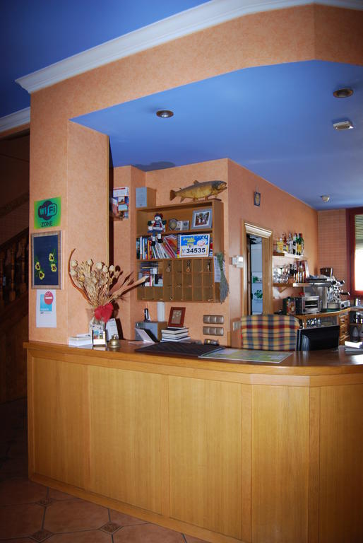Hotel A Nieu Jaca Exterior foto