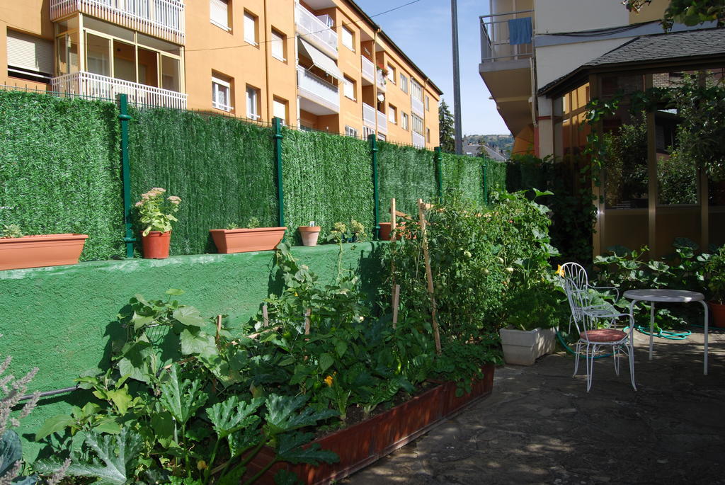 Hotel A Nieu Jaca Exterior foto